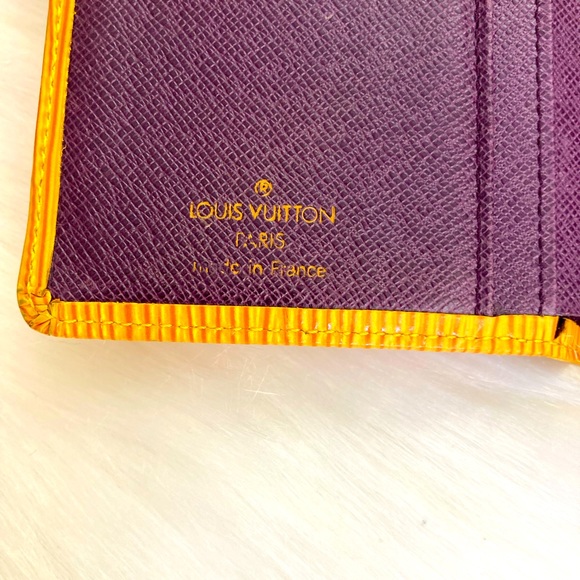 Authentic Louis Vuitton Kisslock wallet - Picture 13 of 15